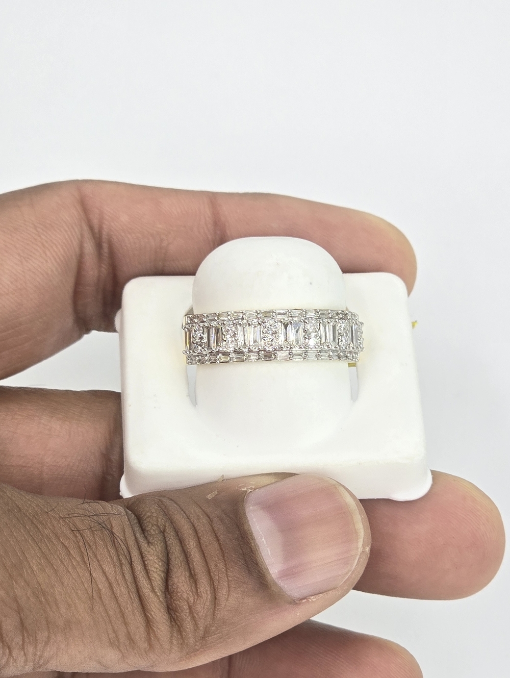 Real Diamond 10kt Gold Ring Band